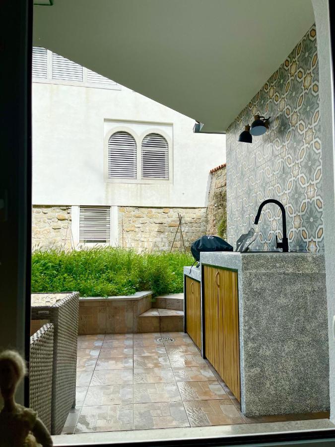 Апартаменти Happy Casa Oldtown Boutique Копер Екстер'єр фото
